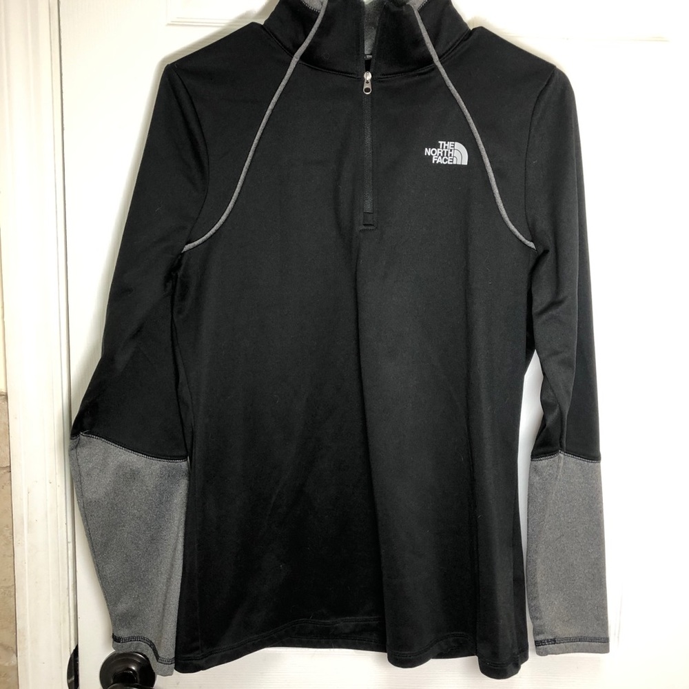 The North Face Women’s Black Pullover/Sweater